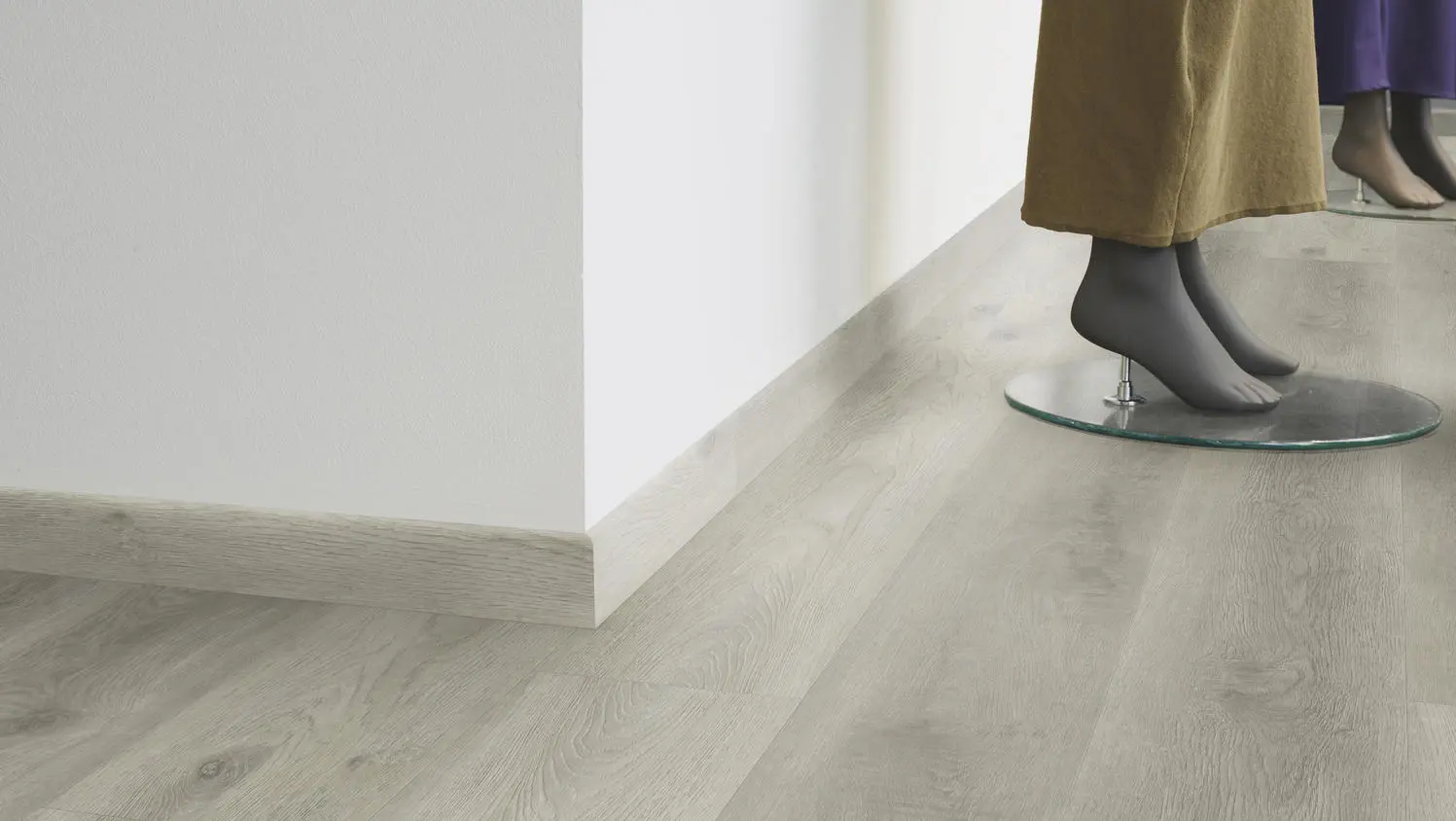 Tarkett Sockelleiste Cascade Oak Shaded 35949010
