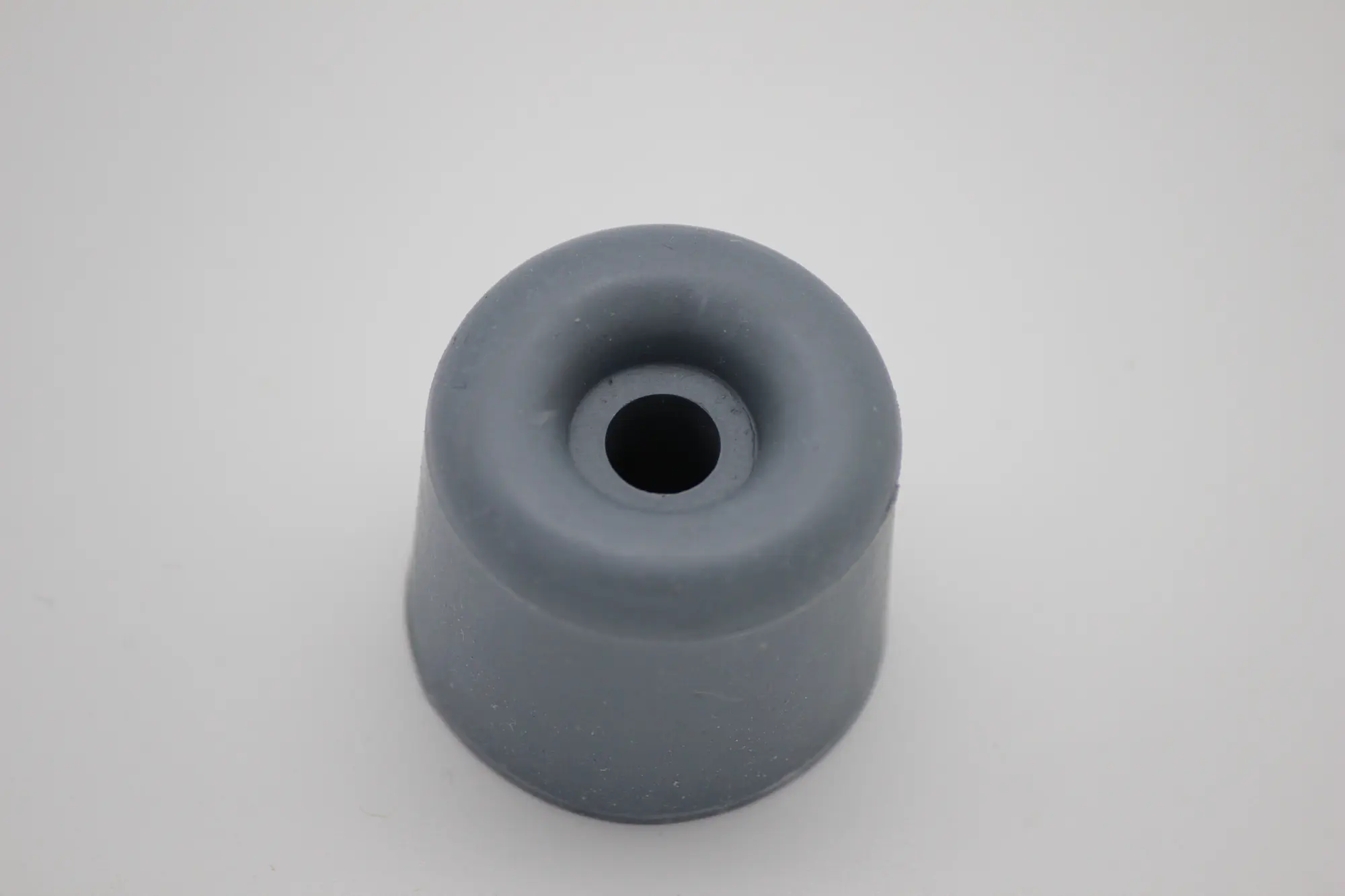 M-Beschläge, Türpuffer Gummi schwarz, zylindrisch 40x25mm, Loch 7mm, 1601052