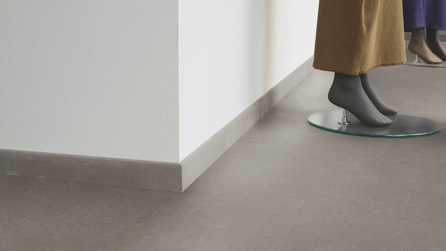 Tarkett Sockelleiste Dura Dark 35949017